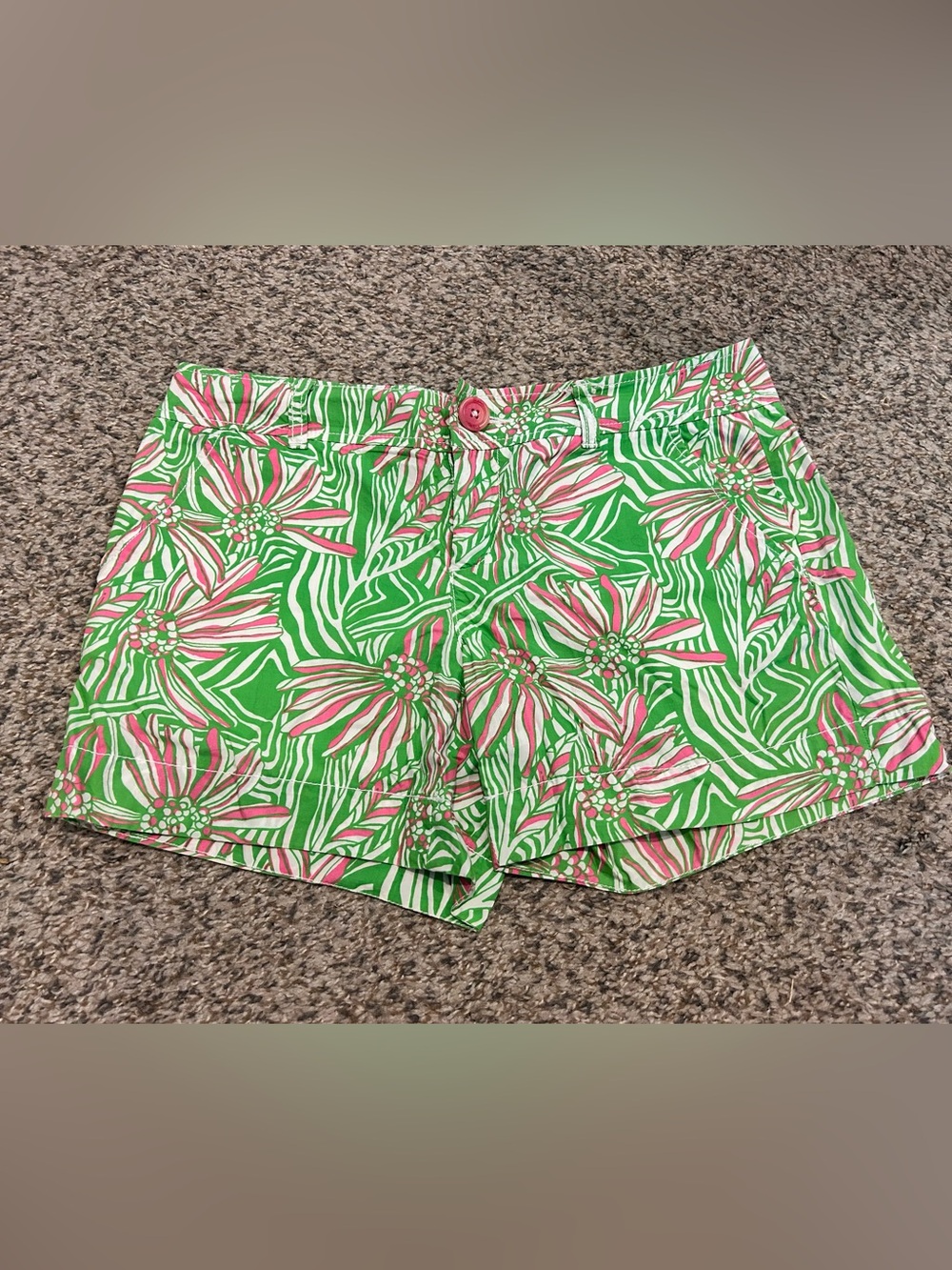 Lilly Pulitzer Green Pink Floral Shorts Women’s Size 4 Tropical Preppy